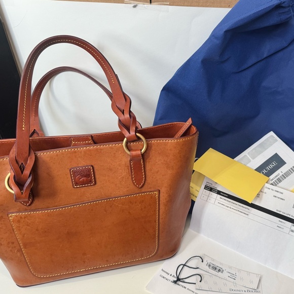 ✨ Dooney & Bourke Small Gretchen Tote in Natural/Tan ✨ - Picture 2 of 12